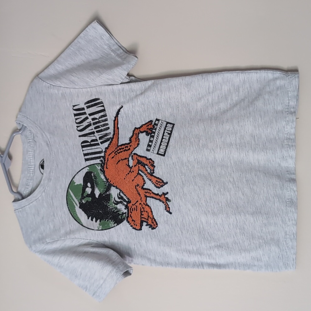 Kids Jurassic World Dinosaur Sequin Flip T-shirt Size Small